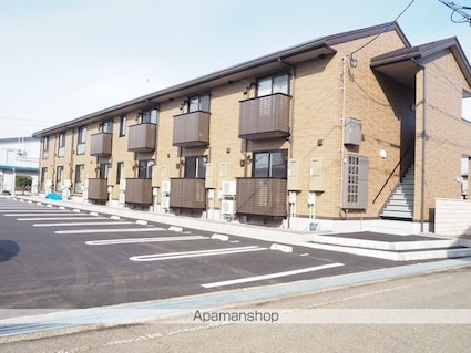 カーサ　シエロ[1R/29.26m2]の外観3