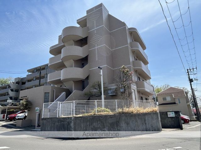 パールハイム小松島の外観写真
