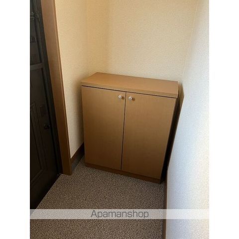 パインラトールの内装写真