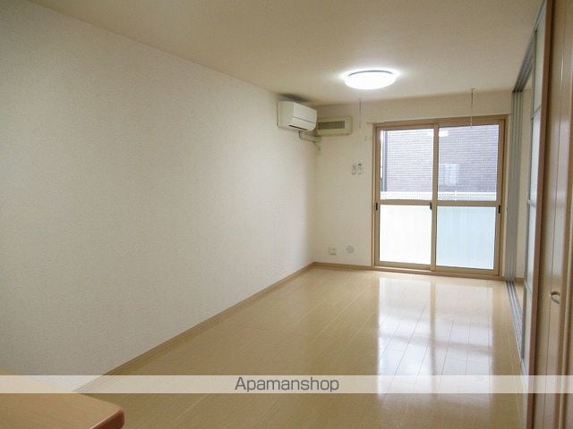 リビングタウン中島 Aの内装写真