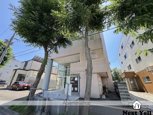 札幌メープルビルの外観写真