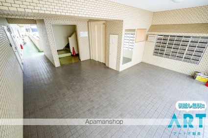 愛媛県松山市和泉北４丁目[3DK/52.48m2]のエントランス3