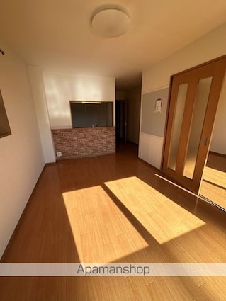 Ｖｉｌｌａ　ｃａｍｅｌｉａ[2LDK/56.29m2]の内装3