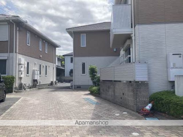 シャーメゾン彩都Aの外観写真