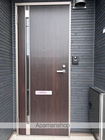 PLAINE掛尾の玄関写真