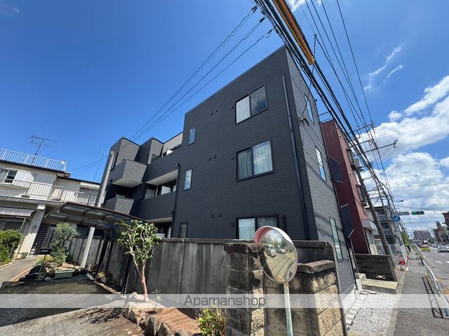 シャルマン国立の外観写真