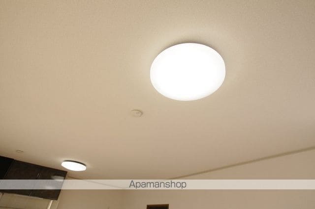 クレストハイツ Bの内装写真