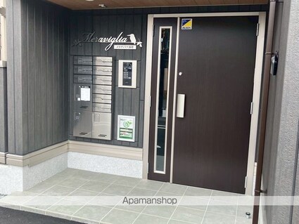 メラヴィリア西町[1R/31.87m2]のエントランス1