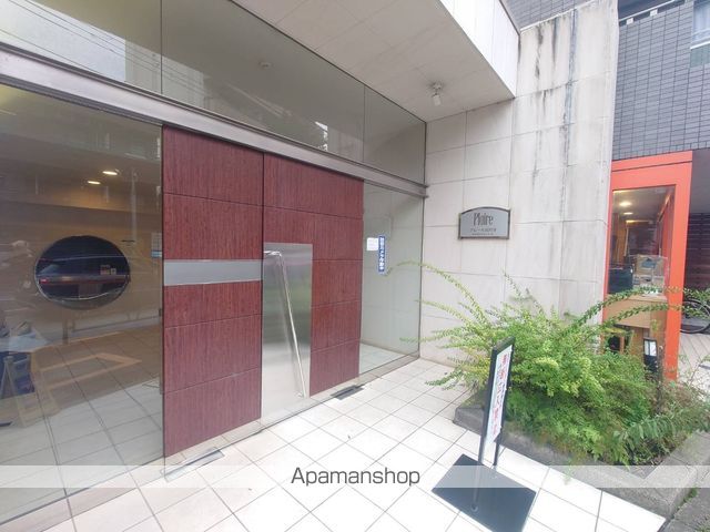 プレール高円寺の玄関写真
