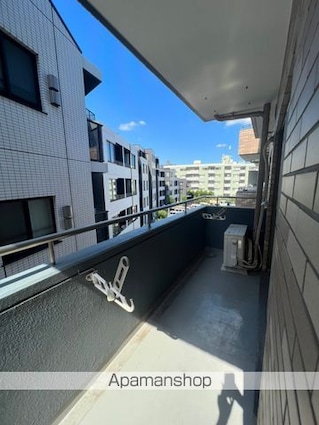 メゾン淀橋[1LDK/42.75m2]のバルコニー