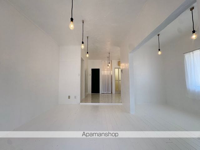 All Ages Apartmentの内装写真