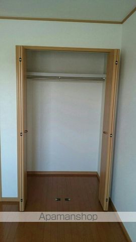 グレース・ガーデンIIIの内装写真
