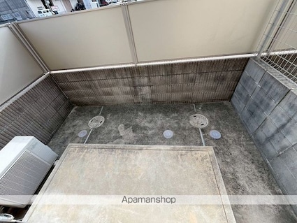 和歌山県和歌山市和歌浦東２丁目[1R/33.61m2]のバルコニー