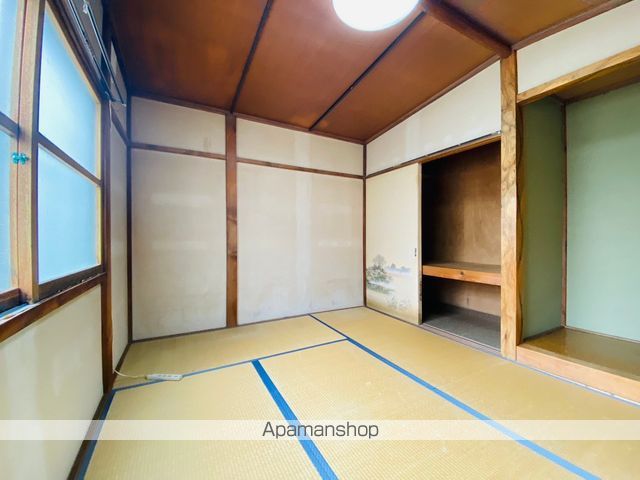 函館市電本線湯川線 中央病院前駅 徒歩4分 2階建 築59年の内装写真