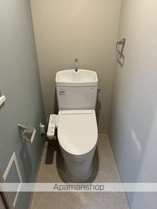 東京都中野区新井１丁目[1K/25.36m2]のトイレ