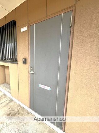 ロイヤルハイツ[1LDK/41.04m2]の玄関