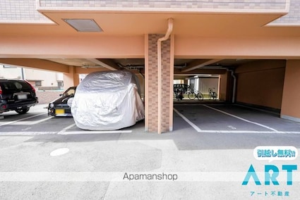 サザンコートⅢ[2DK/41.85m2]の駐車場2