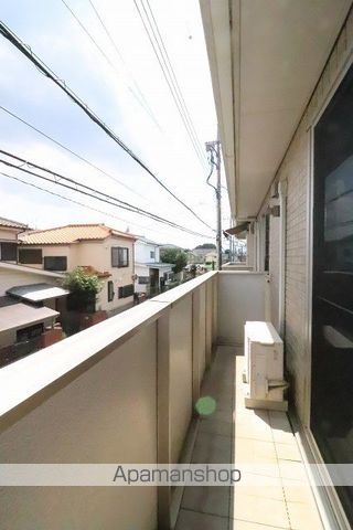 モダンコート Bの内装写真