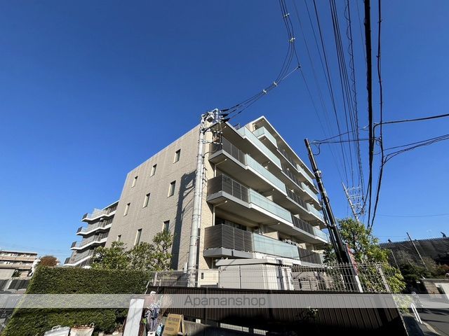 【調布市国領町のマンションの外観5】