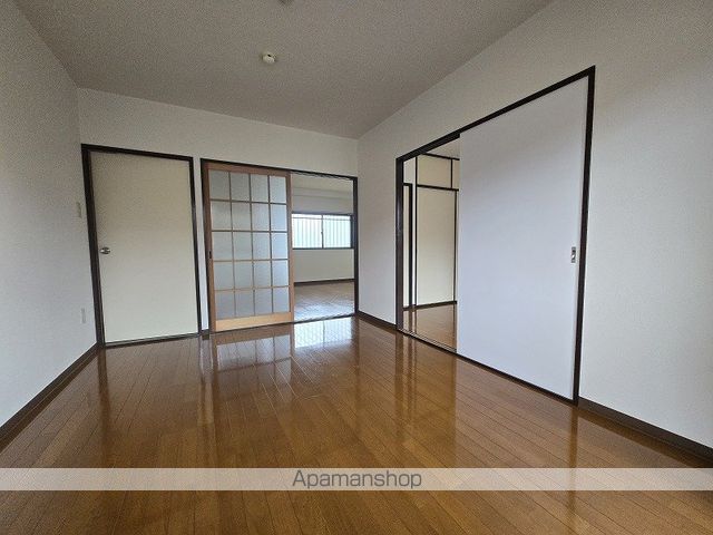 ルミエール 岸の内装写真