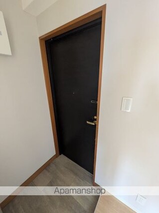東京都杉並区高円寺南１丁目[1R/30m2]の玄関