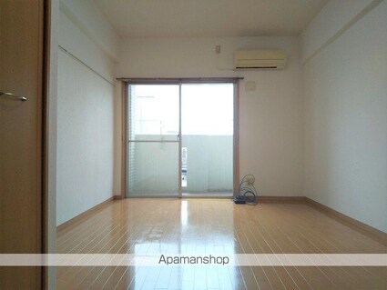 Ｃｉｅｌｏ　ａｚｕｌ[1K/28.66m2]のリビング・居間