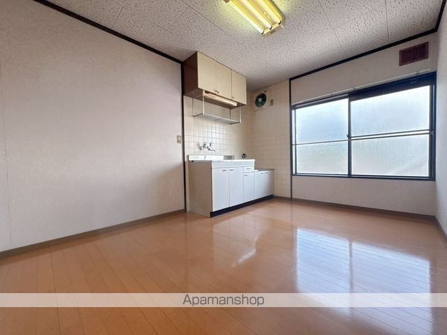 ハイツ瀬戸の内装写真