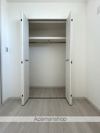 ＡＶＡＮＴＩＯ　ＨＯＮＭＡＣＨＩ[2LDK/45.46m2]の収納