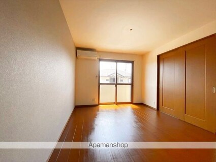 ロイヤルガーデンミルフィー　Ｂ棟[2LDK/55.45m2]の内装3