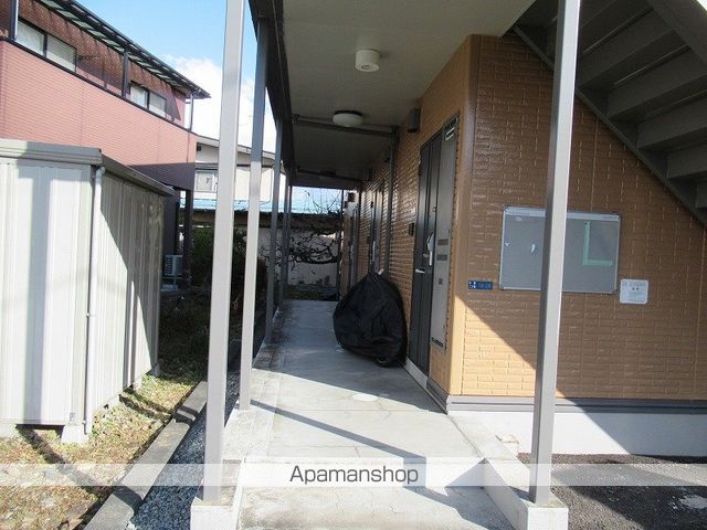 ソリアードUの玄関写真