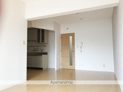 サンライト西新宿[2LDK/59.5m2]のリビング・居間