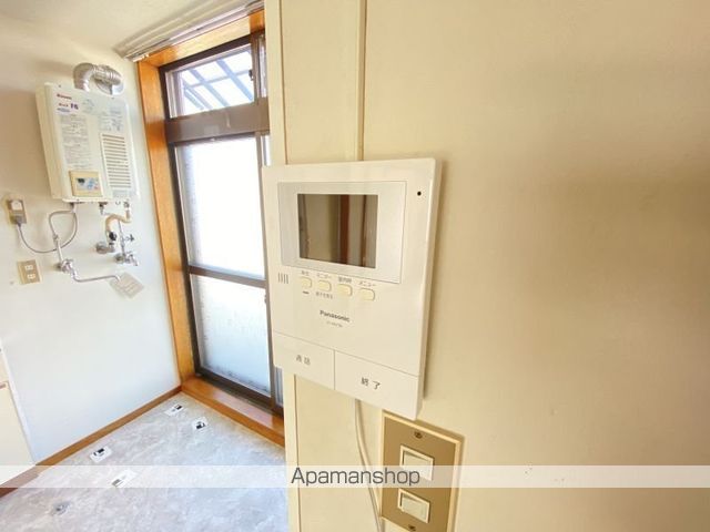 シャンポールわかさの内装写真