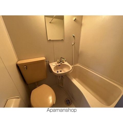 アドニス元町の内装写真