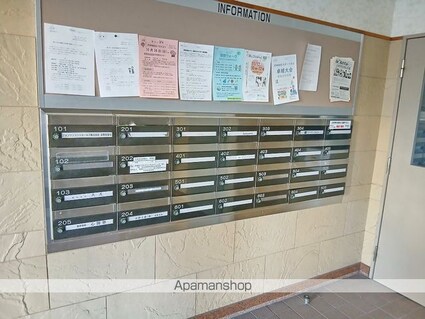 ゆたかビル[3LDK/80m2]の共用部2