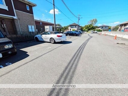 グレース　フィオーレ[1K/36m2]の駐車場