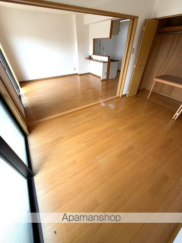 レイクヒルズの内装写真