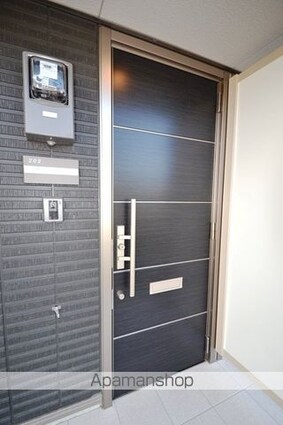 エクラージュ松江　Ａ棟[2LDK/66.72m2]の玄関