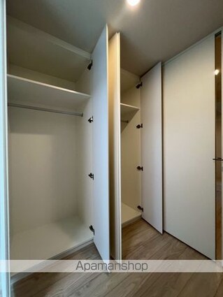 東京都中野区弥生町５丁目[1K/25.56m2]の収納