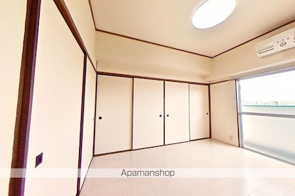 ロイヤル・レジデンス秦[2DK/47.52m2]のリビング・居間