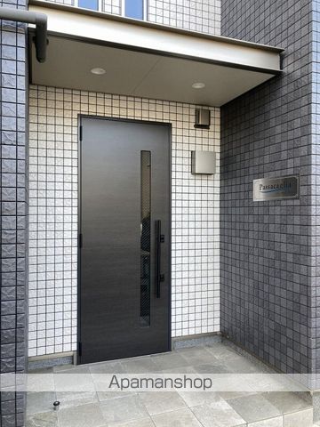 PASSA CAGLIAの玄関写真