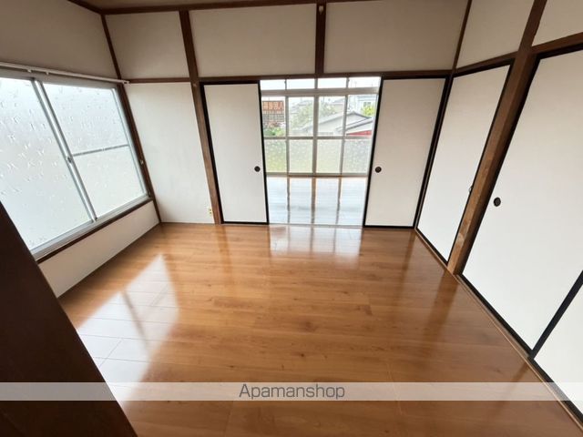 ホワイトハイツのその他写真