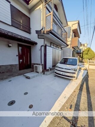 長房町戸建[4DK/66.42m2]の駐車場3