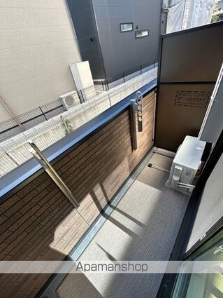 ウエスト　コミタリアⅢ[1K/28.87m2]のバルコニー