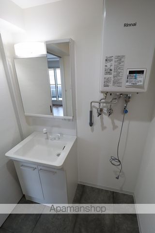 リヴェルテ栄通の内装写真