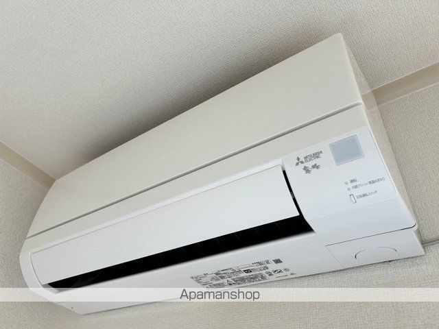 クイーンズ中広の内装写真