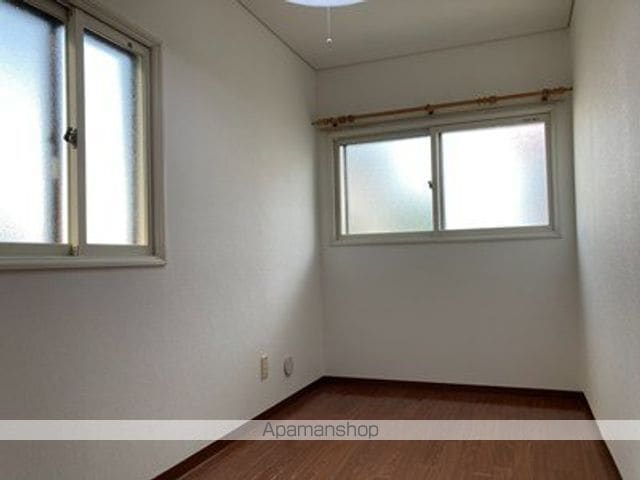 札幌市豊平区 2階建 築39年の内装写真