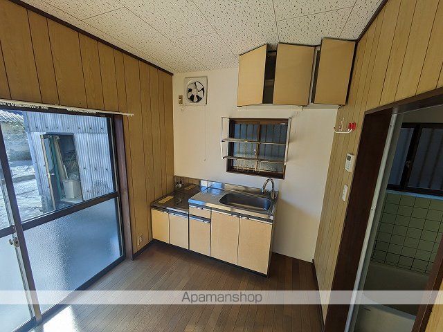慈悲尾戸建の内装写真