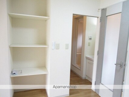 エスメラードＣ[2K/35m2]の内装3