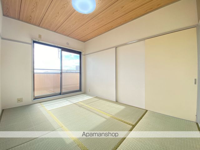 apartment 埼玉県八潮市緑町２丁目27-10
地図を見る