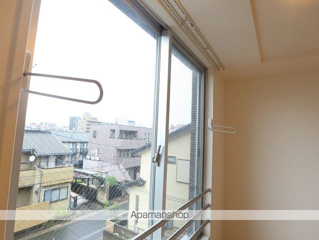 BRANCHE桜山IIIの内装写真